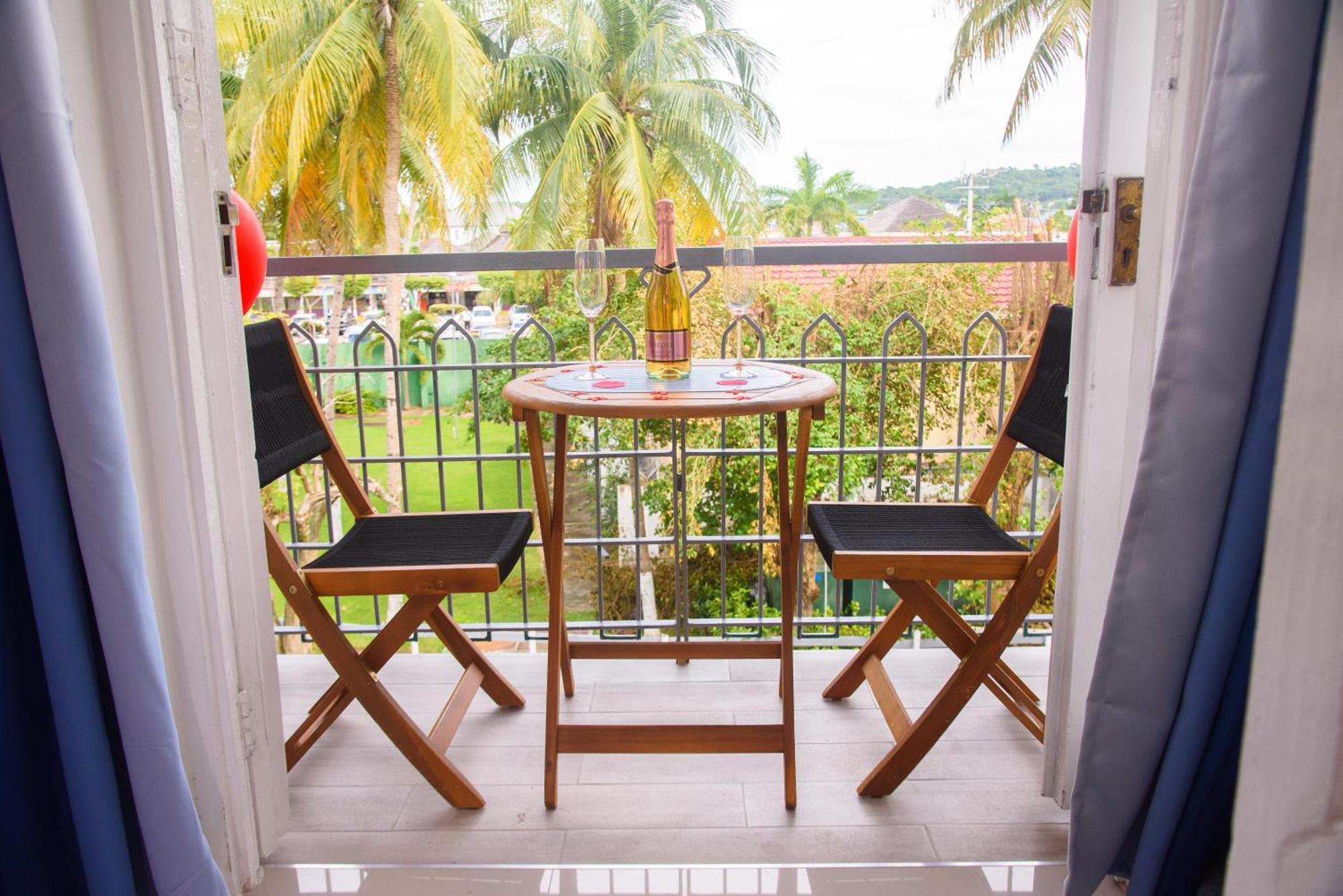 Czar'S Oasis Apt B27 @ Ocho Rios Exteriör bild