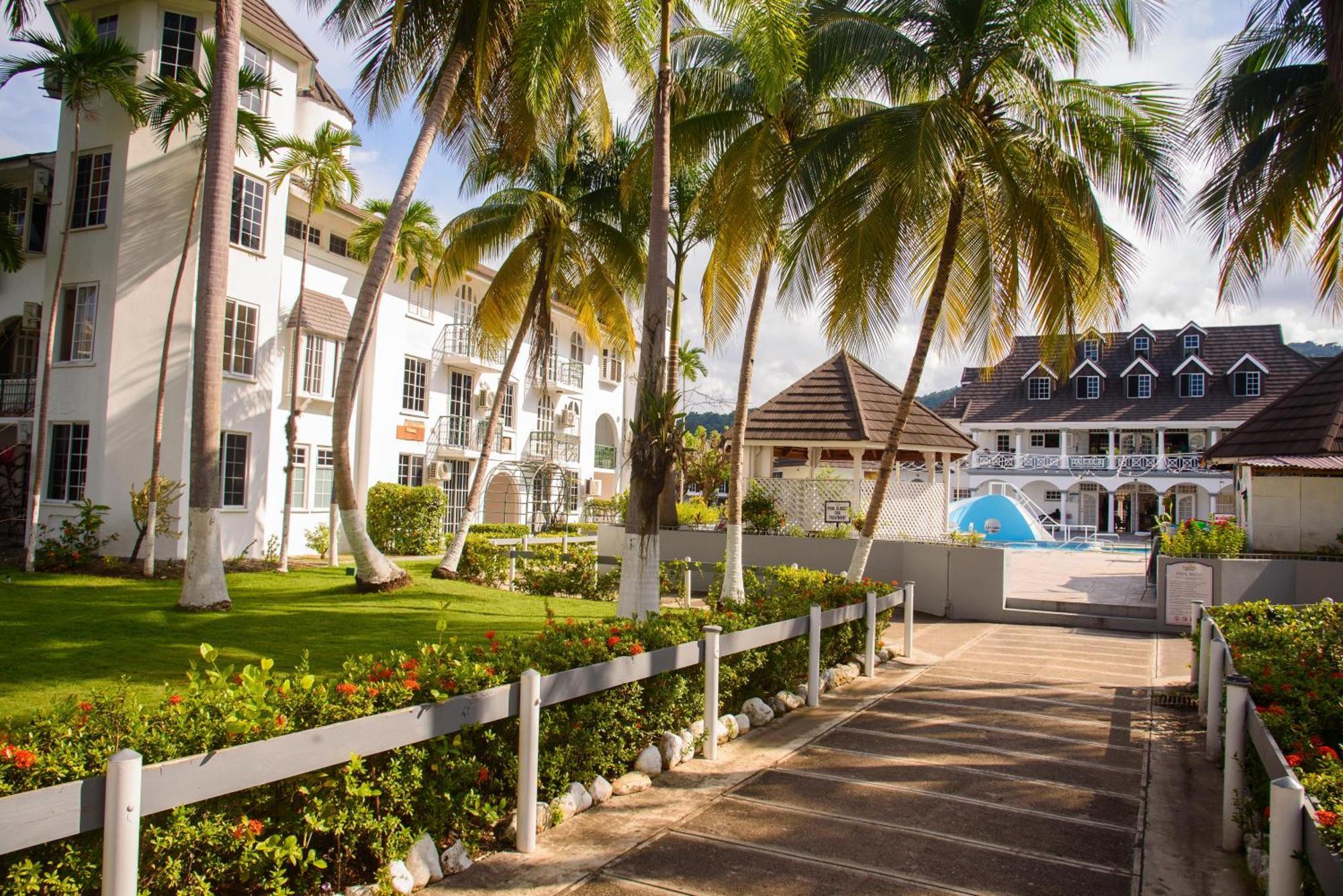 Czar'S Oasis Apt B27 @ Ocho Rios Exteriör bild